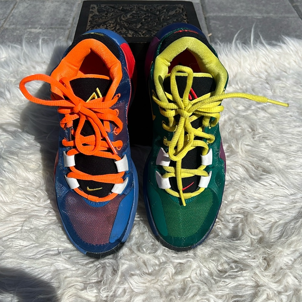 Nike Zoom Freak 1 Roots Vibrant Multicolor Athletic Sneakers big kids 3.5 EUC - Picture 10 of 17